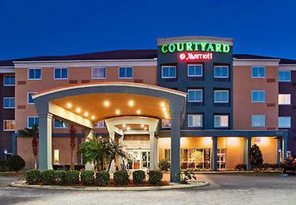 Courtyard Tampa 3*